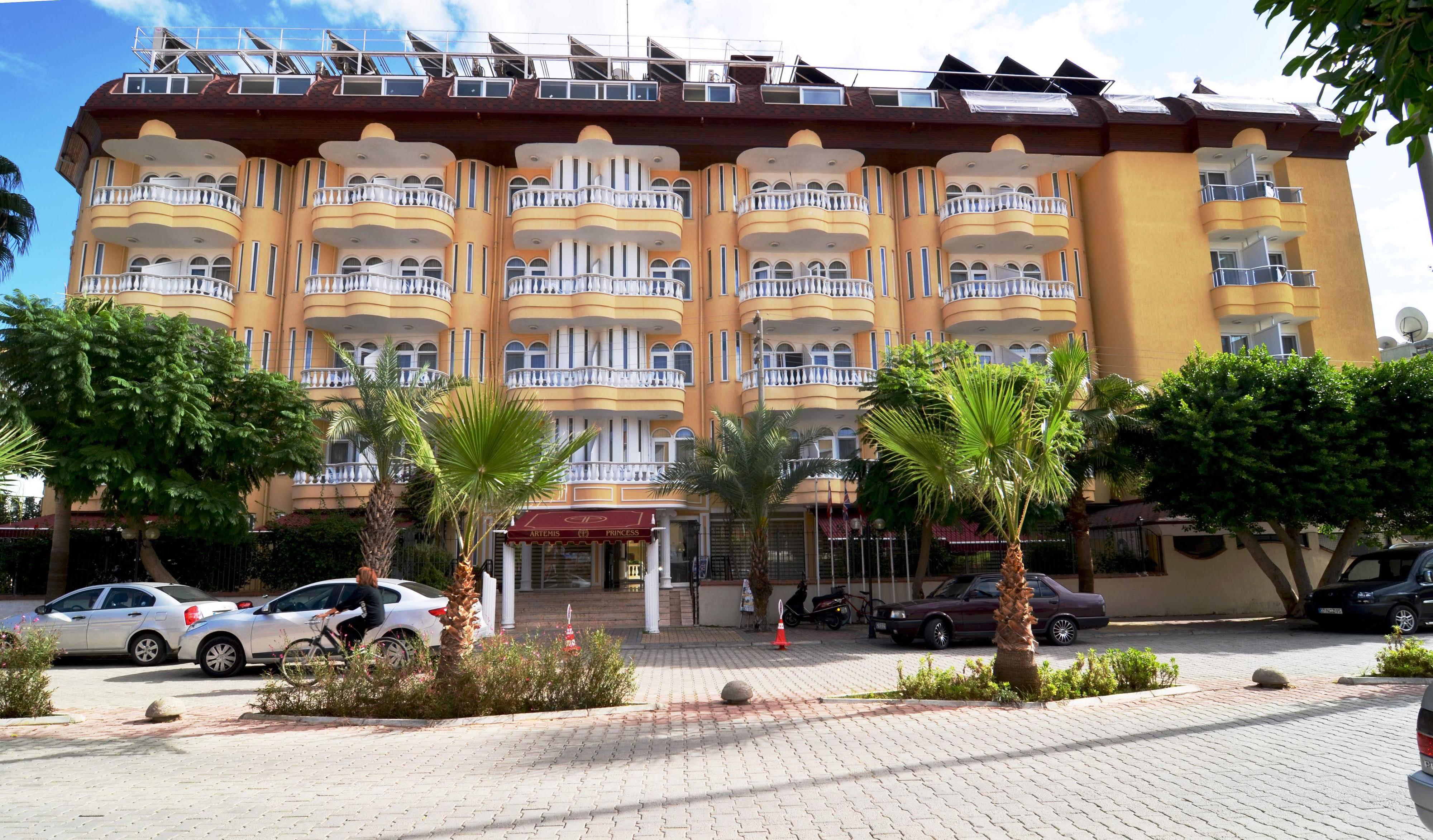 אלאניה Artemis Princess Hotel מראה חיצוני תמונה